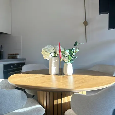 Velvet Alps בובק