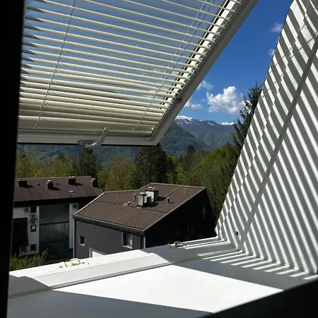 Velvet Alps Daire