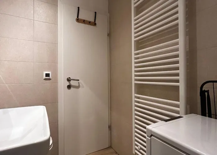 Velvet Alps * בובק